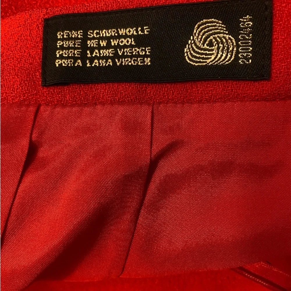 Authentic Escada Knee- Length Wool Skirt - Picture 6 of 8